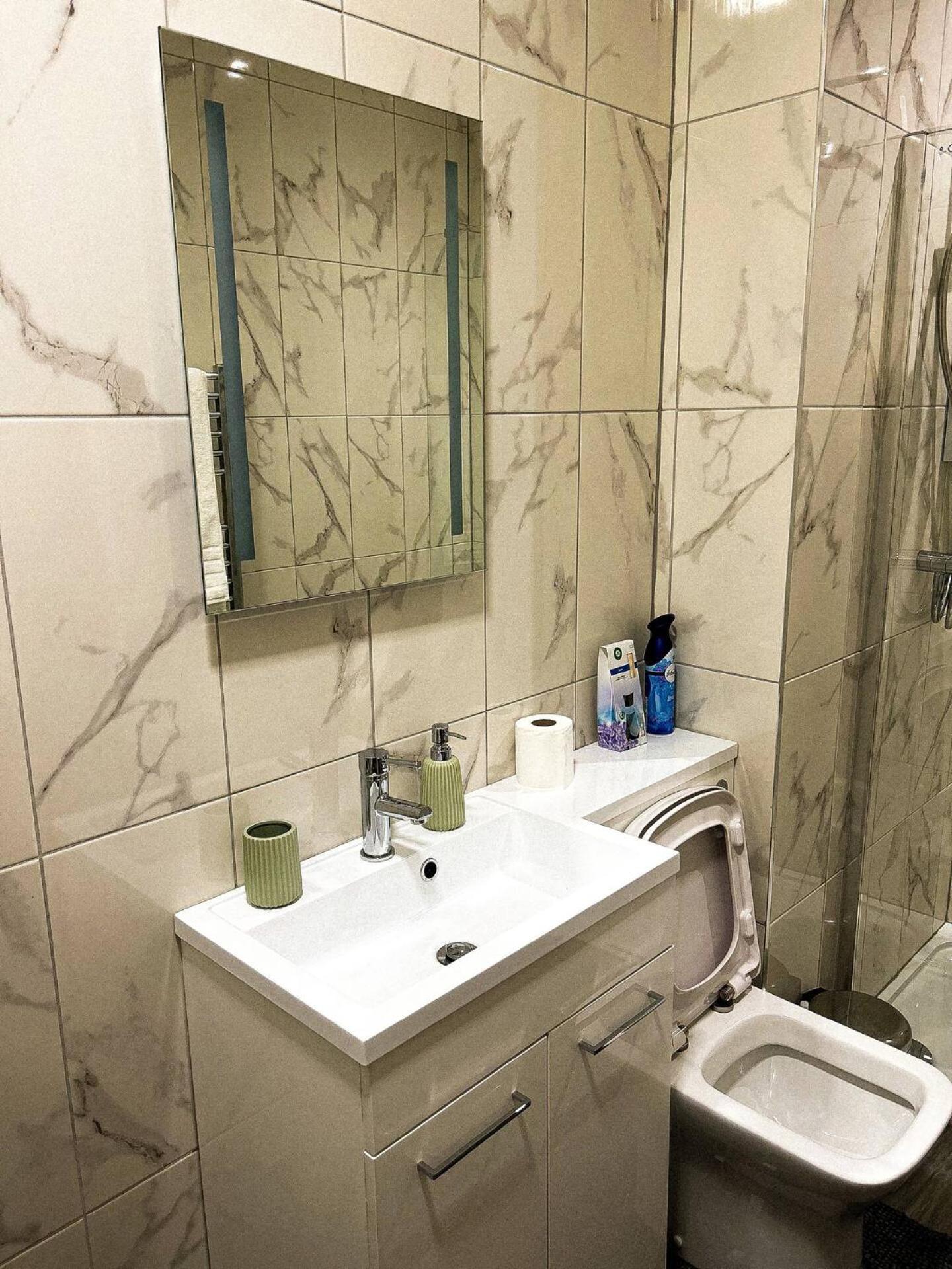 הרוגייט Betty'S Apartment- Metres From Train Station מראה חיצוני תמונה